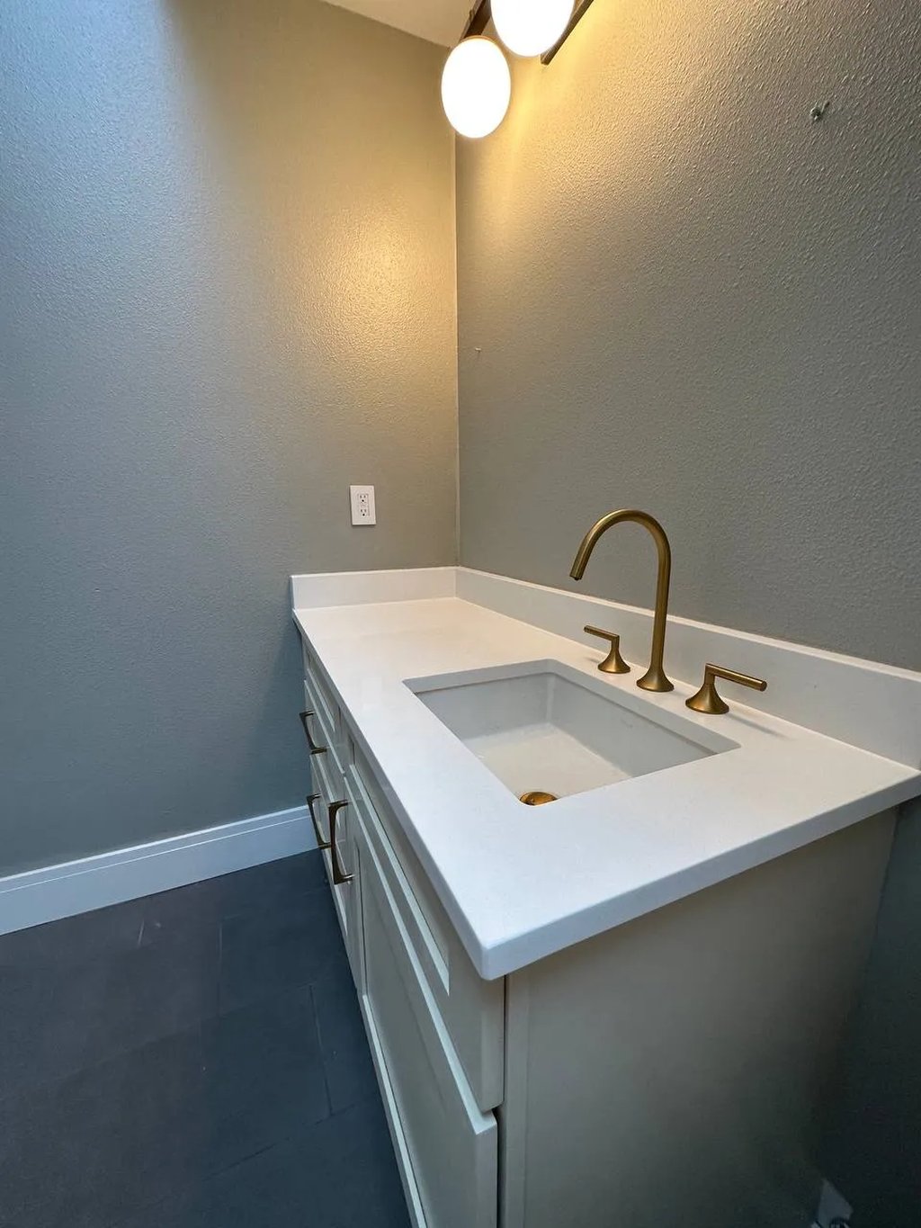 Bathroom Remodeling photo 5